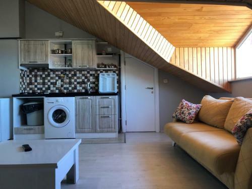 Heaven Golden Apartment