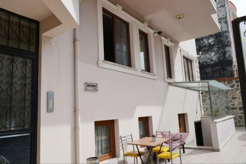 The Twins Apartmens