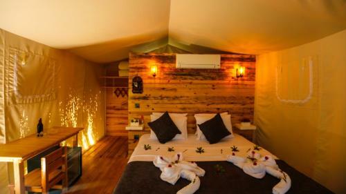 Hotel Green Pine Bungalows & Beach Luxury Concept
