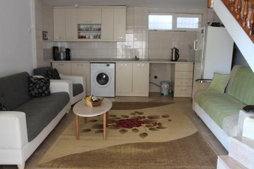 Duplex Apartment Near The Sea