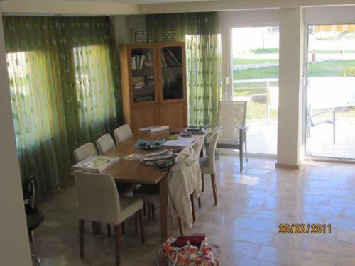 Stunning Large Villa Within Walking Distance Of Everything