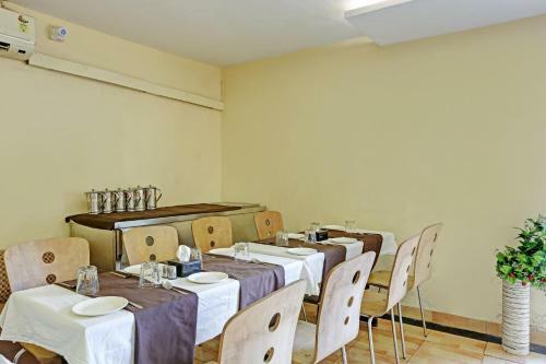 Hotel Oyo 85456 New Sarika