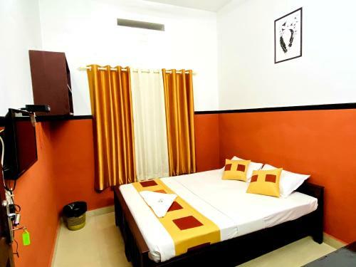 Hotel Valiyaparambil Residency