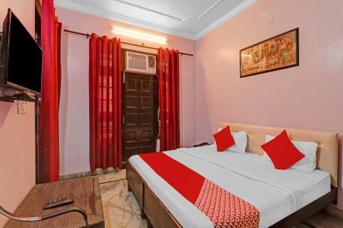 Oyo Flagship 79491 Jk Royal Hotel