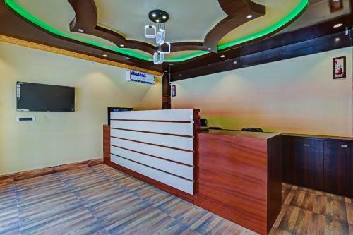 Hotel Oyo Collection O 80929 Roadside Inn