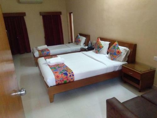 Hotel Kumar's The White House