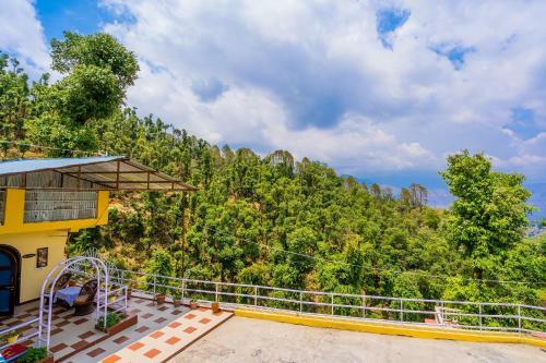 Hostal Oyo Home 79685 Luxurious 3 Bhk