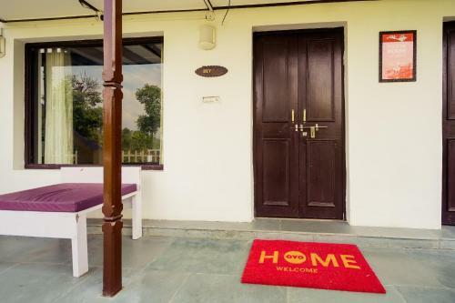 Hostal Oyo Home 79687 Devdar Stay