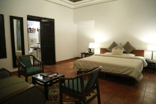 Hotel Raghu Vilas