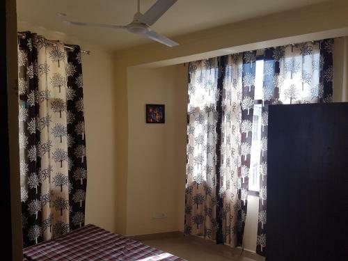 Bed & Breakfast Ekaant Homes (Dhouladhar Suite)