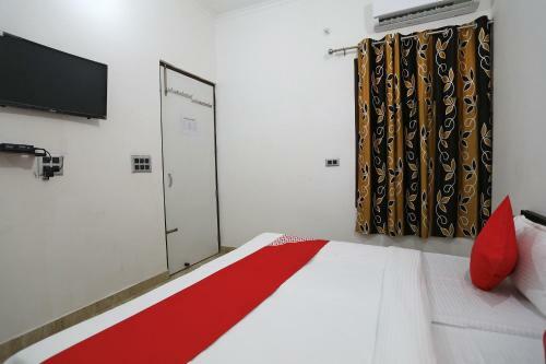 Hotel Oyo 40256 Sunshine Punjabi Dhaba