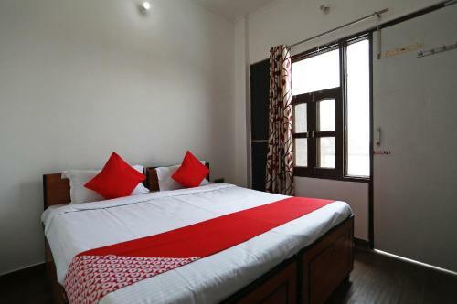 Hotel Oyo 40256 Sunshine Punjabi Dhaba