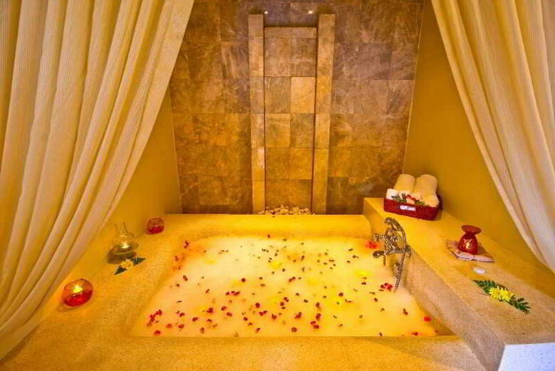 Hotel Kata Beach Resort & Spa