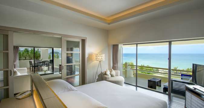 Hotel Pullman Phuket Karon Beach Resort