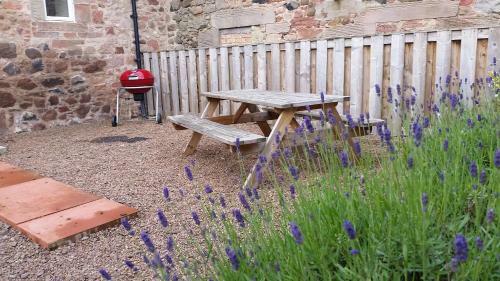 Old Farm Holiday Cottages (scottish Borders)