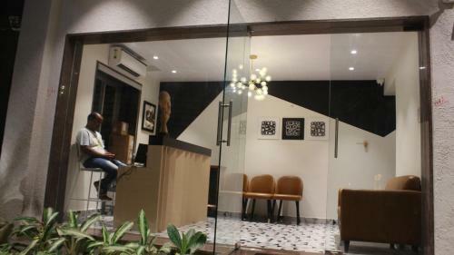Luxe Hotel