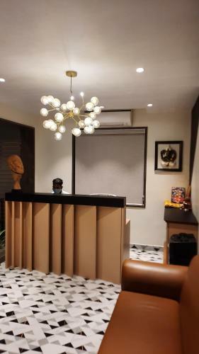 Luxe Hotel
