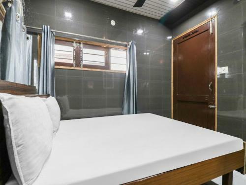 Hotel Oyo 78527 Gni