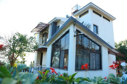 Hostal Vajra Villa