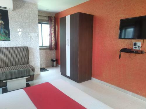 Hotel Panchgani Crown
