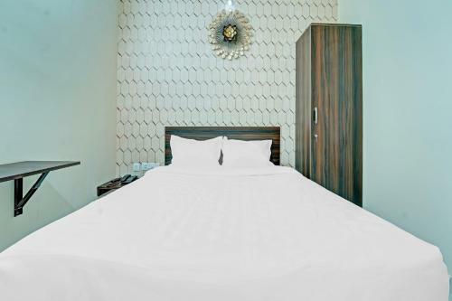 Hotel Collection O 83033 Evergreen Residency