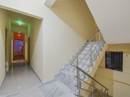 Hotel Oyo 84806 Swarna Palace
