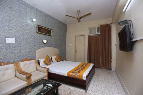 Oyo 4103 Apartment Atithi Ashray