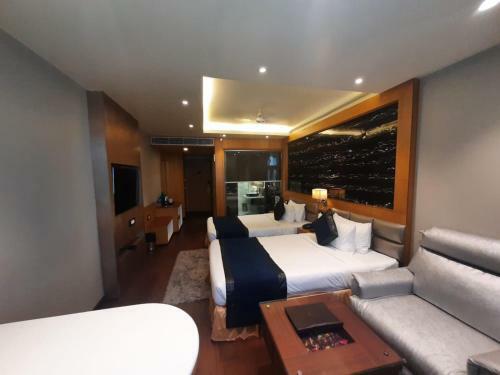 A Boutique Hotel Grand Empire