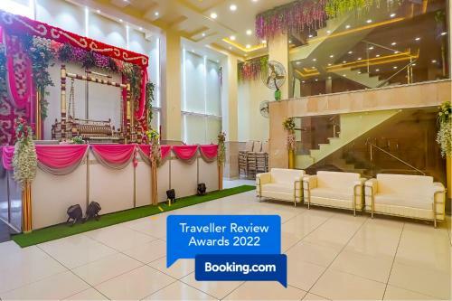 Fabhotel Ruklo