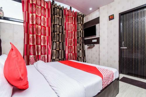 Hotel Oyo 22691 Royale Park Inn