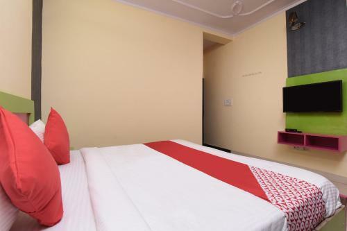 Hotel Oyo 18282 Kanchan Villa