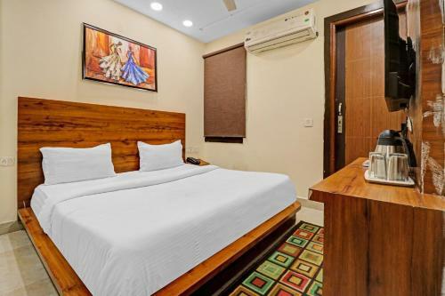 Hotel Oyo 45940 Grand Imperial