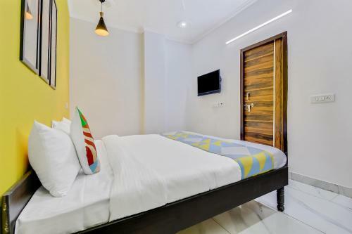 Hostal Oyo 47968 Dwarka Cozy Stay