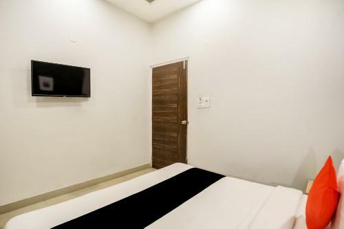 Hotel Capital O 70750 Blue Stone