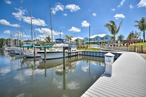 Island Escape With Pool Access Golf And Explore!
