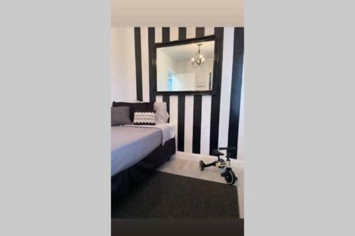**modern Comfort Near Hard Rock Stadium In Miami**