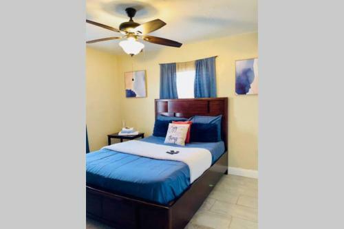 **modern Comfort Near Hard Rock Stadium In Miami**