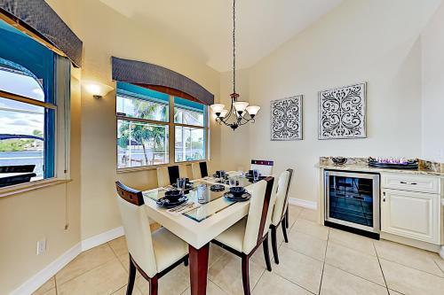 Villa Lago Vista