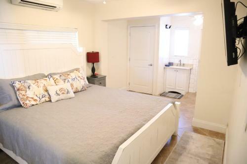 Oceanside, Pet Friendly, 2/2 Smart Home With Paddle Equip.-sups, Kayaks