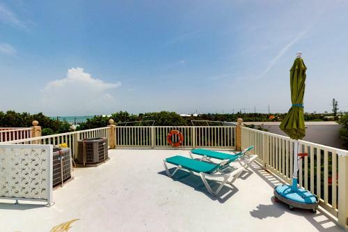 Villa Cool Water Retreat & Dolphin Cove