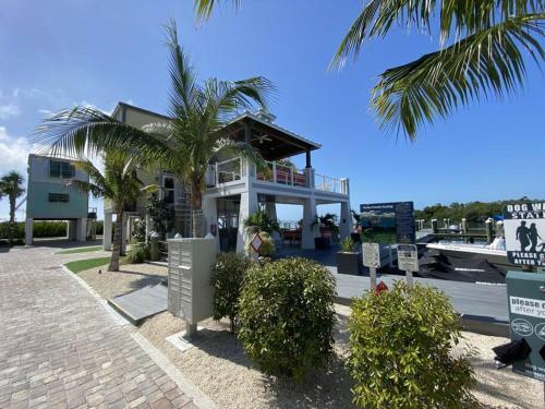 Paradise Without A Passport 2br 2ba Big Balcony Atlantic Ocean View