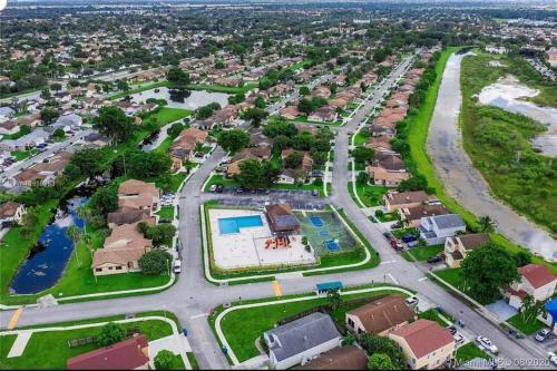 Beautiful Villa In Miramar