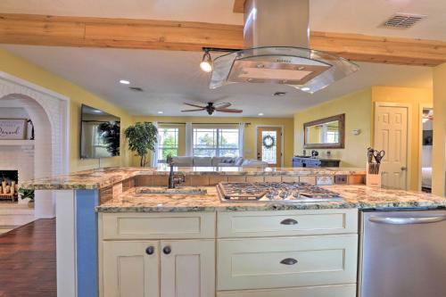 Beautiful Mount Dora Abode With Outdoor Oasis