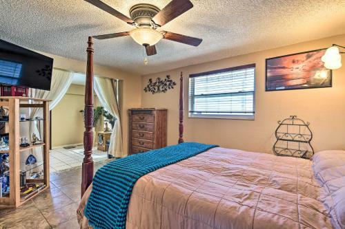 Unique Nokomis Home About 2 Mi To Beach Access!