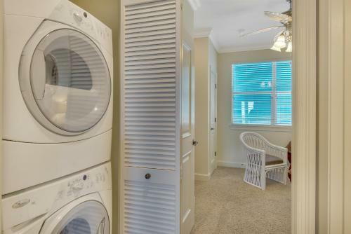 Oceanfront 3bed/3bath Townhouse W/ Arcades