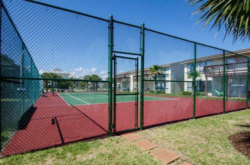 Oceanfront 3bed/3bath Townhouse W/ Arcades
