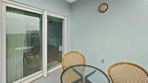 Oceanwalk By Teeming Vacation Rentals