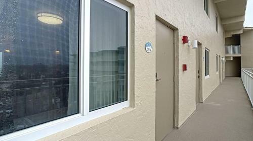 Pelican 304-d By Teeming Vacation Rentals