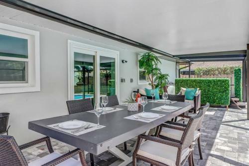 Central Naples Vacation, Ht Pool&hottub, Reno-2021