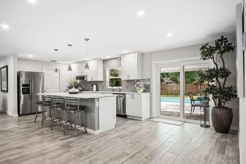 Central Naples Vacation, Ht Pool&hottub, Reno-2021